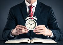 年収2000万の人は"満員電車を知らない"