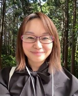 インタビューはオンラインで行った