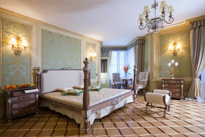 マスターベッドルーム