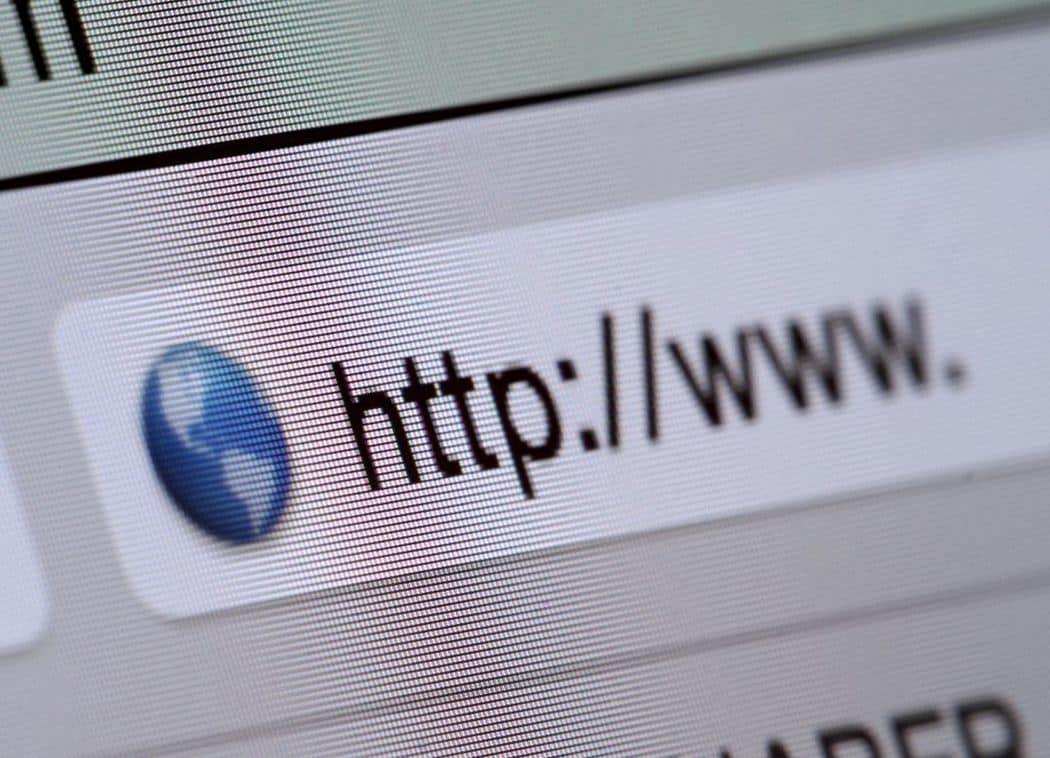 誰が書いたかが無責任な記事は信用するな ネットの信頼度は雑誌より高いのか