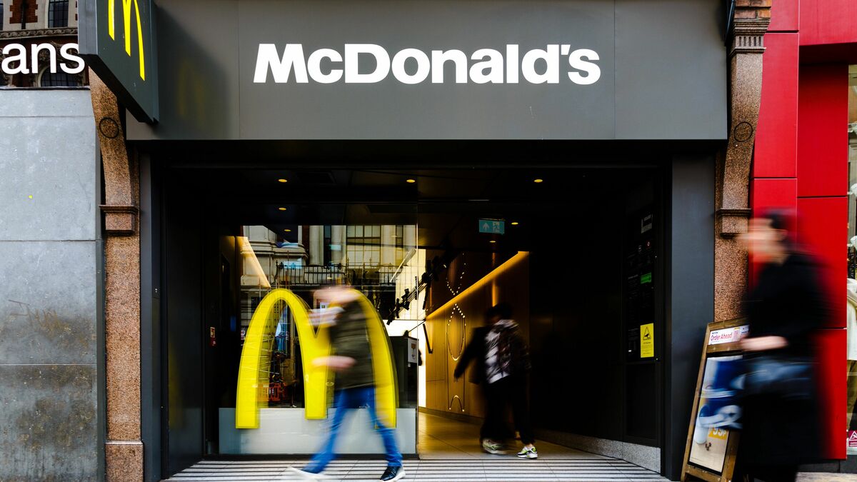 マクドナルド 値上げ 客離れ