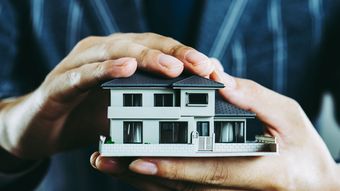 空き家の収益化｢売却VS貸し出す｣の最終結論