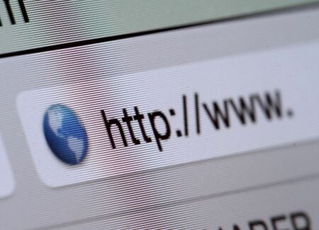 誰が書いたかが無責任な記事は信用するな ネットの信頼度は雑誌より高いのか President Online プレジデントオンライン