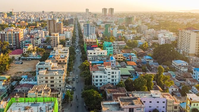 2019年11月26日、ミャンマー第二の都市、マンダレー