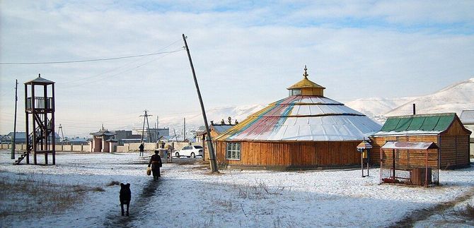 アムラルト病院はダンバダルジャー寺院の敷地内（境内）に作られた