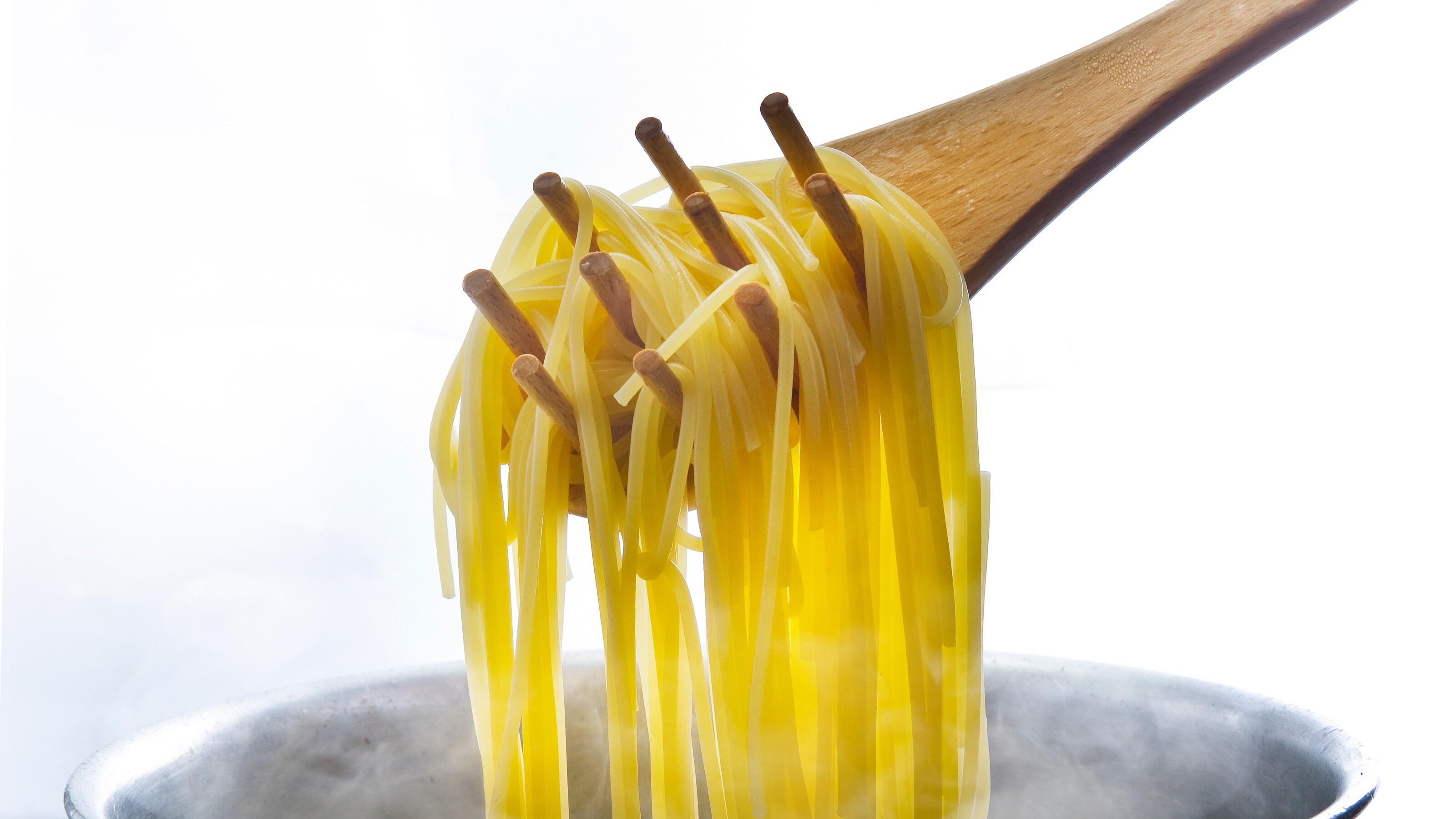 パスタゆでに塩は不要 塩 しょうゆより断然マヨネーズ ケチャップが体にいい科学的根拠 サラダのドレッシングは和風味よりサウザンアイランド President Online プレジデントオンライン