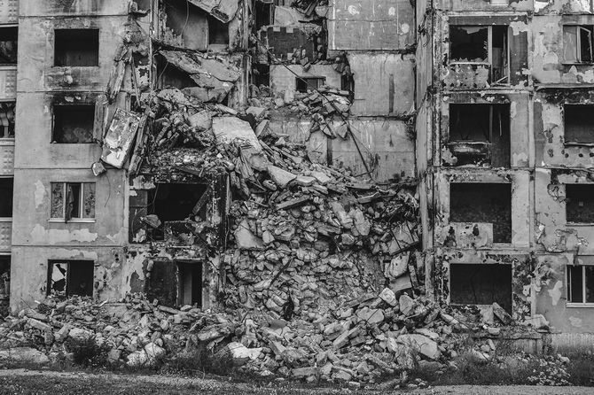 ロシアの攻撃で破壊されたウクライナの建物