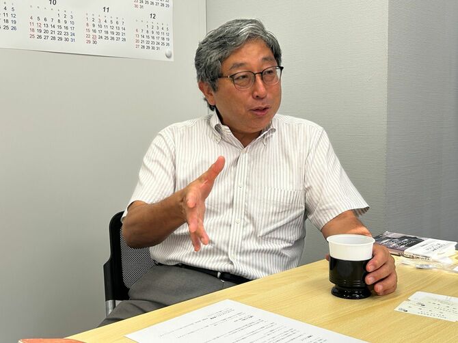 安藤氏