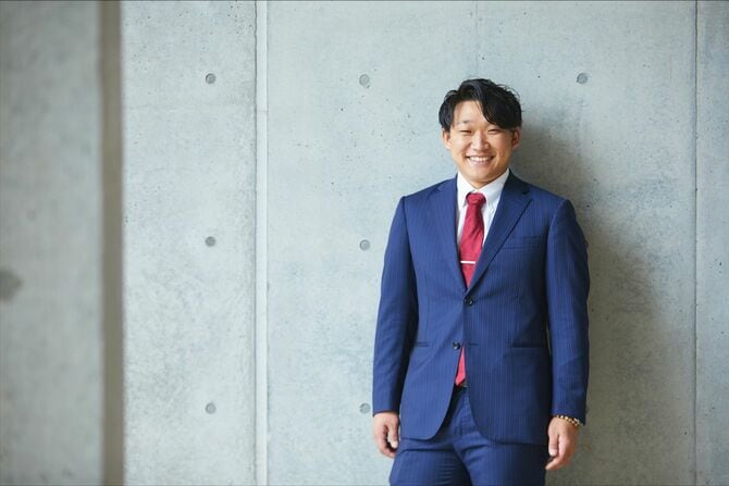 侍ジャパン社会人日本代表で4番を打ち、現在は学習塾「みやうち塾」の経営に参画する沓掛祥和さん