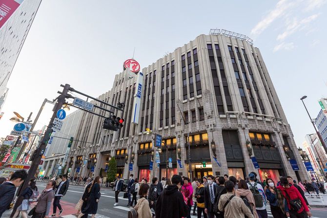 新宿、伊勢丹
