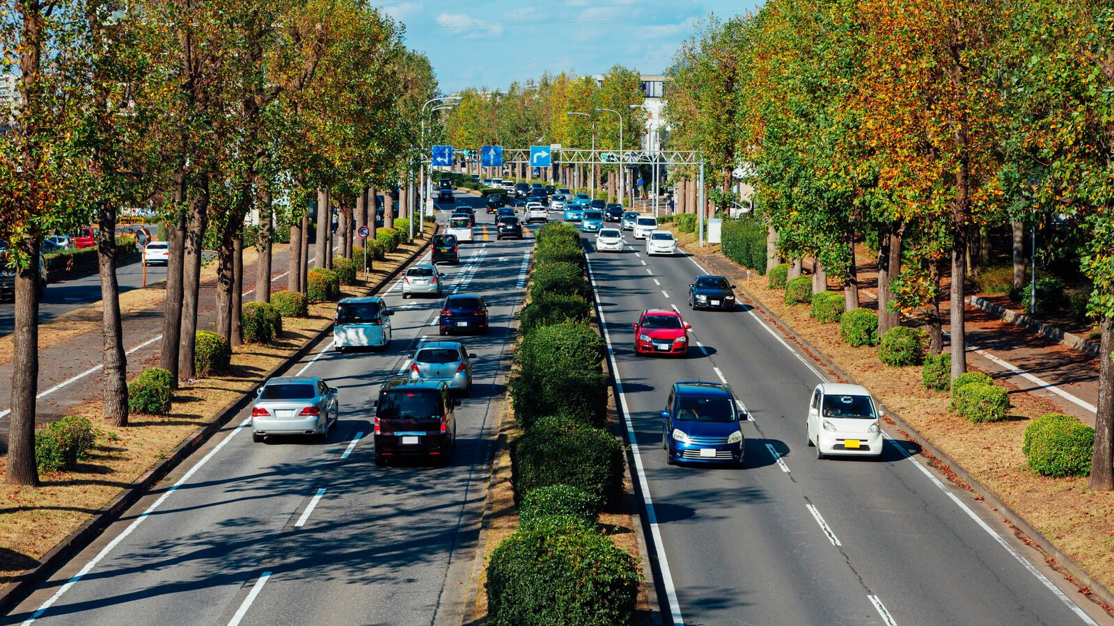 走るほど課税される"走行距離税"に自動車評論家が｢もう､めちゃくちゃです｣と憤る決定的な理由 ガソリン税はかたちを変えた走行距離税