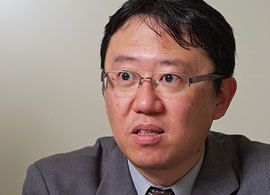 なぜ電車のカップルは商売のネタの宝庫なのか