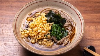 だからゆで太郎に定番の｢たぬきそば｣はない…ハンバーガー屋をヒントにした｢無料トッピング｣の思わぬ効果