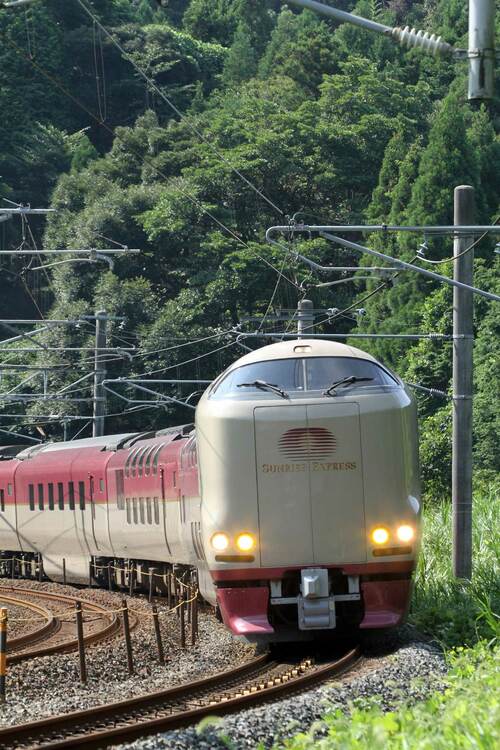 日本で唯一の定期夜行列車「サンライズ瀬戸・出雲」