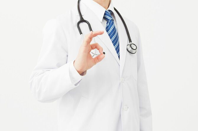 OKサインの医者