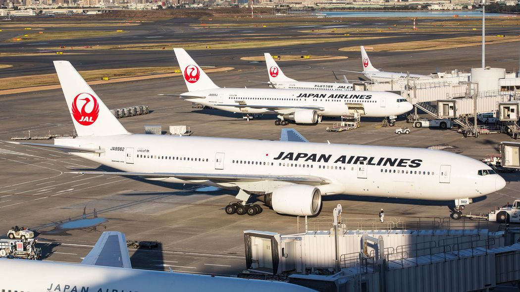 墜落まで30分､揺れる機内で乗客は歪んだ文字で遺書…520人が犠牲になった日航機事故の機体が残る羽田の施設