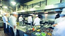 作り置き料理をやめた大型旅館のすごい働き方