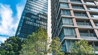 月6万円で｢表参道駅徒歩5分のタワマン｣に住める…家賃爆上げのいま知らないと損する｢家賃補助と公営住宅｣
