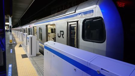 費用が高くて無理｣から一転､駅のホームドアが急に増えた鉄道業界の変化 完備は無理だといわれてきたが… | PRESIDENT  Online（プレジデントオンライン）