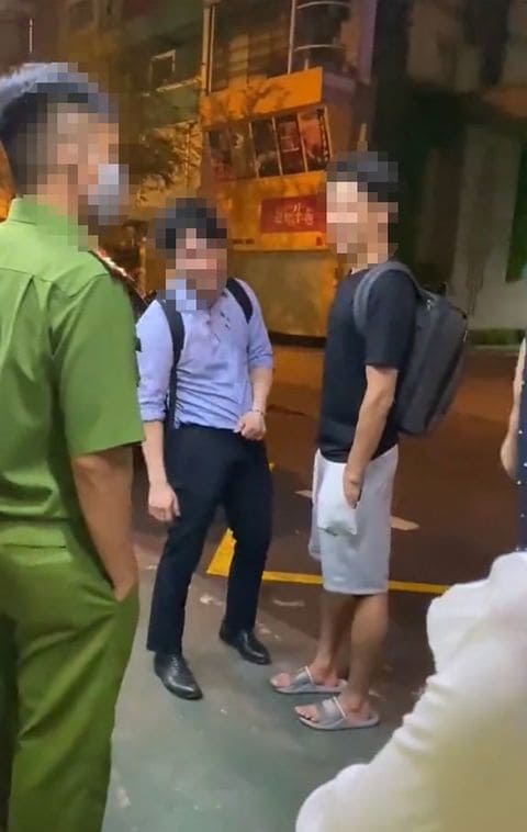 売春を持ちかけ警察沙汰になるも余裕の笑みを見せる日本人男性（後方左）これらの事件によって、ベトナムにおける日本人のイメージが、大きく悪化したことは言うまでもない。