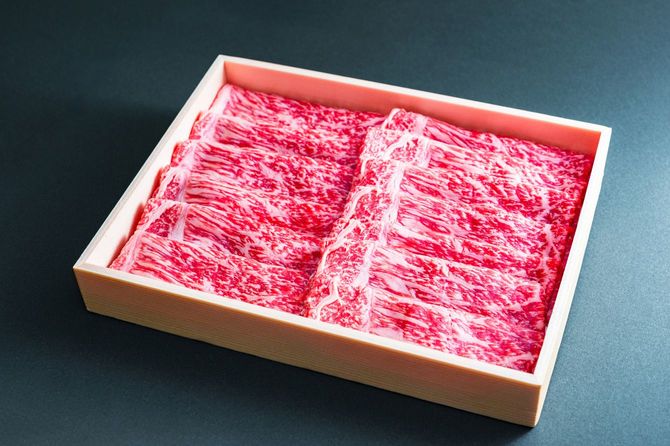 箱に入ったすき焼き用の和牛
