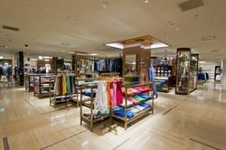 伊勢丹メンズ館で一目惚れ致しました。　大変素敵で御座います。約9万円でした。 img_2736418eb076dddc5f7844e3d6