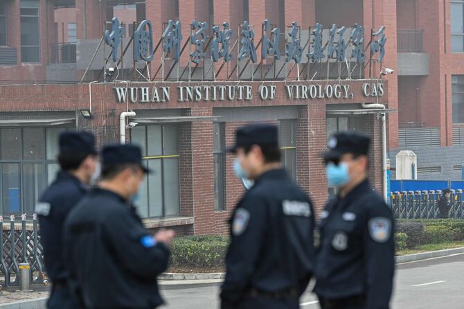 世界保健機関（WHO）の調査団が訪れた中国湖北省武漢市のウイルス研究所（＝2021年2月3日）