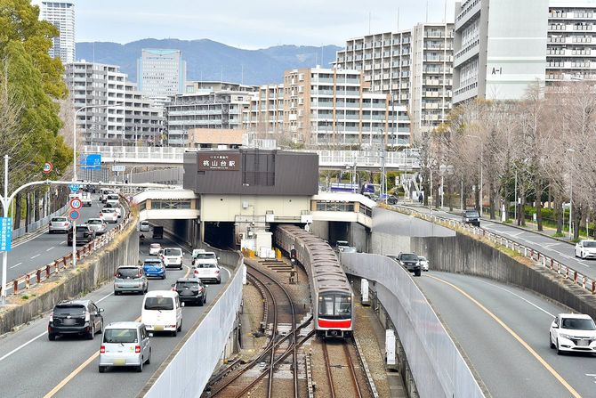 千里ニュータウンを走る北大阪急行電鉄