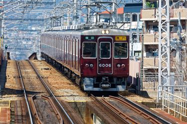 鉄道ライター 新入社員 安い