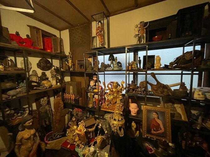 家賃3万円の清澄白河のアパートに大量にコレクションされた呪物