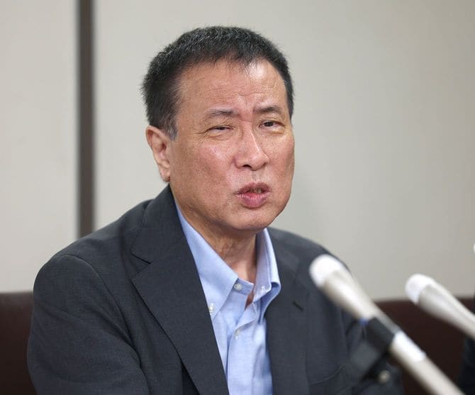 横領被害を訴え、厳しい表情で記者会見する漫画家の車田正美さん=2026年9月2日、東京都千代田区