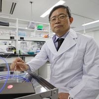 会話をしながら｢むき出しの脳｣よりがんを切除…41歳の新聞記者が命を