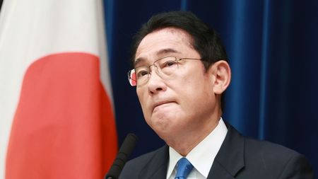 まさか支援者が旧統一教会の関係者だとは そんな言い訳を繰り返す自民党議員は常識がなさすぎる 近寄ってくる支援者の素性を知らない ことが大問題 President Online プレジデントオンライン
