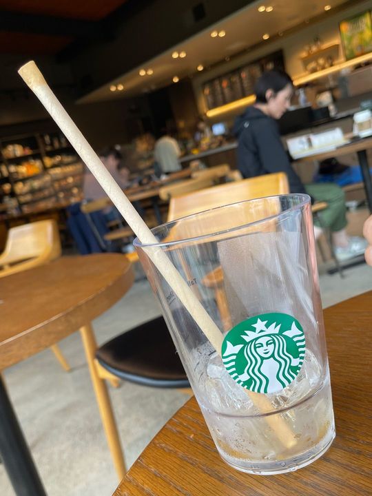 ふやけた紙ストロー