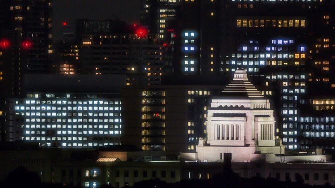 夜の国会議事堂