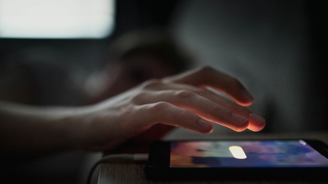 スヌーズ機能は心臓にショックを与える…一発目の目覚ましで朝スパッと起きるための｢夜の習慣｣ ｢6時間寝れば大丈夫｣という人の"落とし穴"