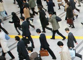 正社員の意識は「契約・派遣」並み　－2000人調査！軋む働く者の意識【3】