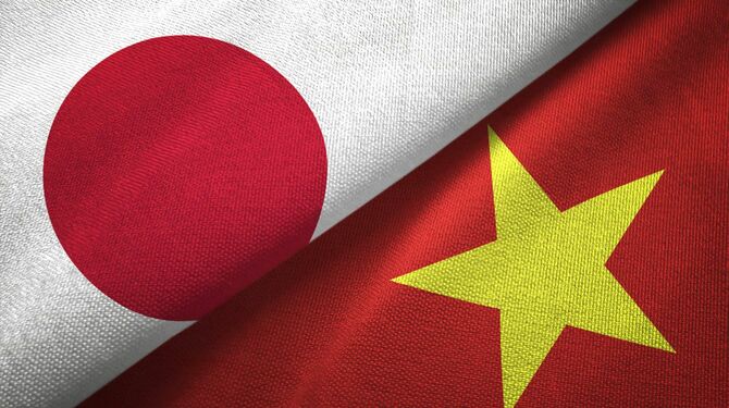 日本とベトナムの国旗