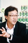 佐藤章氏(キリン)。佐藤氏は「生茶」「FIRE」などの清涼飲料を次々と大ヒットさせた。