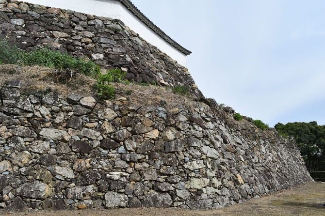 羽柴時代に積まれた上山里曲輪の二段の石垣