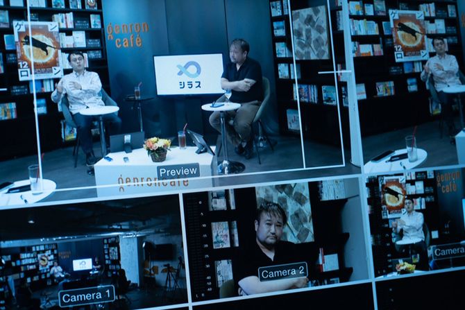 哲学者の東浩紀さんと近現代史研究者の辻田真佐憲さん