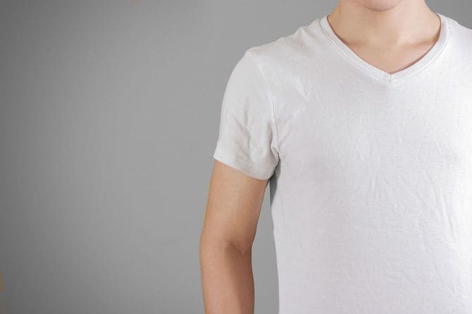 白いTシャツ