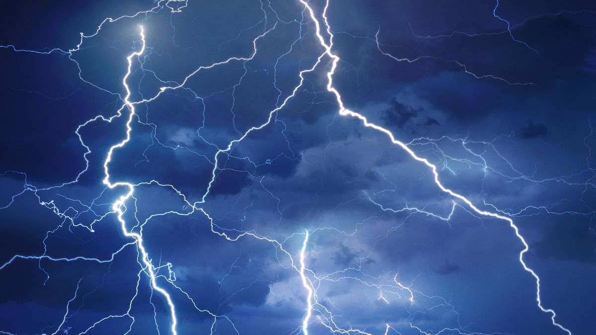 雷がなぜ起こるか そのメカニズムがついに これまで明かされなかった自然現象 2ページ目 President Online プレジデントオンライン