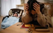 ｢子どもの不登校｣で"収入ゼロ"になる家庭も…それでも親たちが教育費を払い続ける"悲しすぎるワケ"