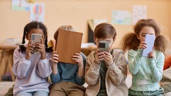 休日はゲームだけで一日が終わる…そんな子どもに親ができる｢取り上げる｣｢自由にさせる｣以外の行動