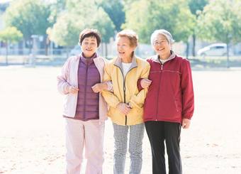 "平均寿命90歳"日本がおばあちゃん大国に