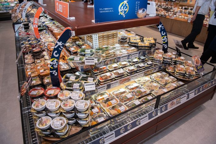 原信燕店のだし売り場