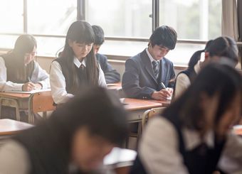 低年収・仲悪い夫婦"教育費に湯水"の末路