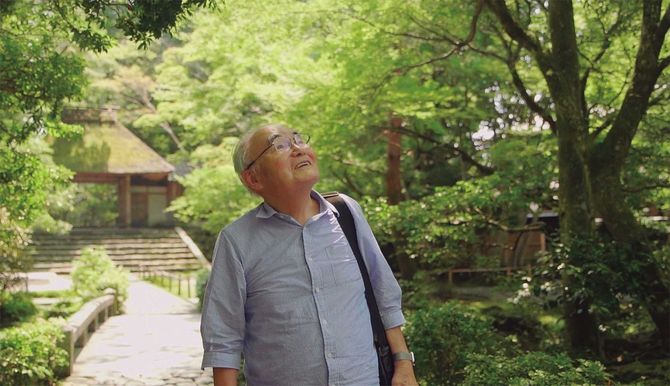 村上敏明さん。京都市の法然寺にて（2019年、筆者撮影）。