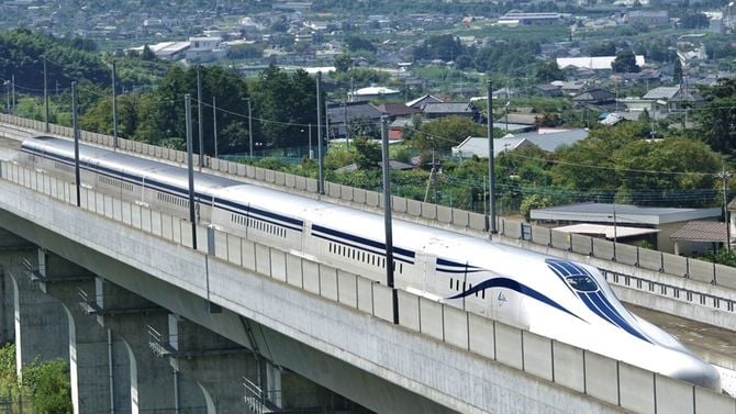 L0系改良型950番台、2020年8月29日　笛吹市撮影